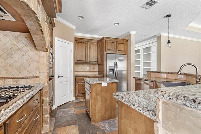 27339 Fairway Crossings Dr, House other with 4 bedrooms, 2 bathrooms and 2 parking in Huffman TX | Image 25