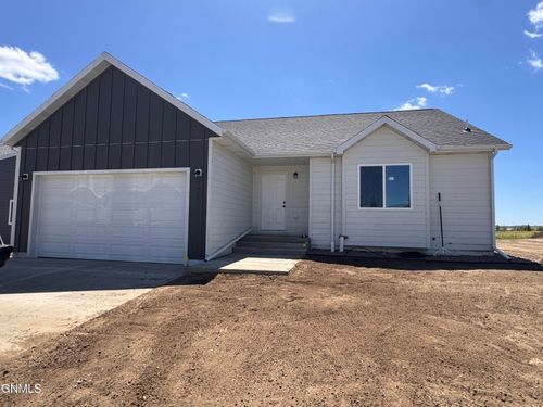 3401 10th Ave Ne, Watford City, ND, 58854-3300 | Card Image