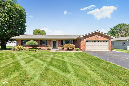 2216 W 400 N, Greenfield, IN, 46140-8313 | Card Image
