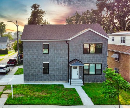 4448 Joliet Ave, Lyons, IL, 60534-2126 | Card Image