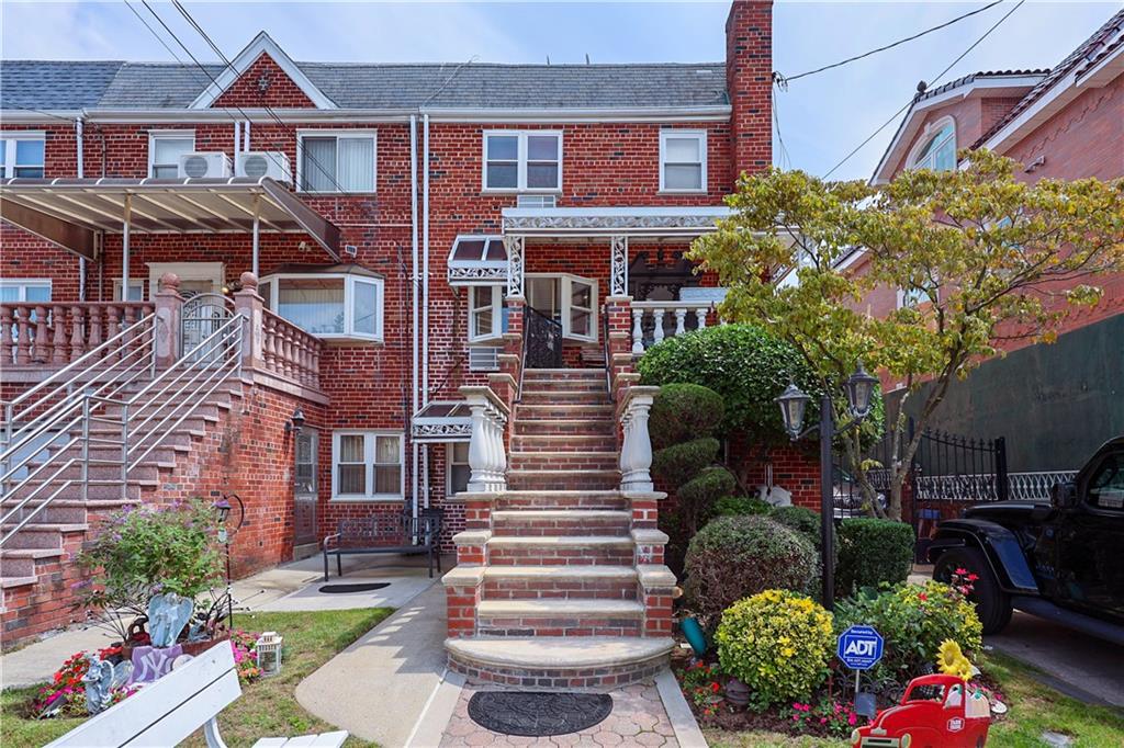 15th Ave, Brooklyn, NY 11228