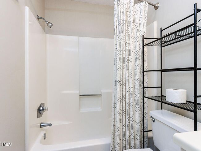 022-1280x960-primary-bathroom | Image 22
