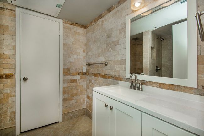 APT-269 - 10578 High Hollows Dr, Condo with 2 bedrooms, 3 bathrooms and null parking in Dallas TX | Image 14