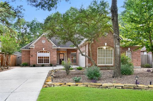 152 W Amberglow Cir, The Woodlands, TX, 77381-6113 | Card Image
