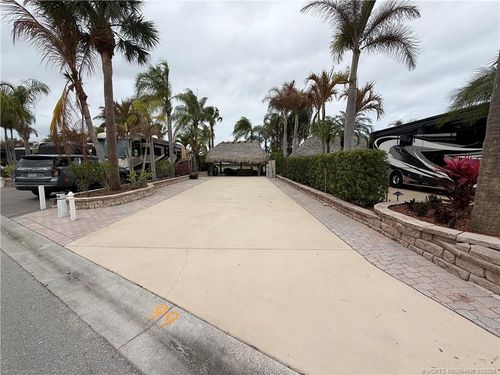 99 Boundary Dr, Port Saint Lucie, FL, 34986-2240 | Card Image
