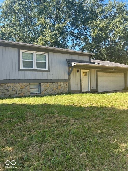 8605 Spring Valley Ln, Indianapolis, IN, 46231-2554 | Card Image