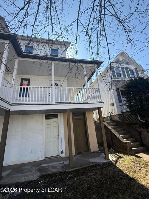 293 State St, Nanticoke, PA, 18634-2303 | Card Image