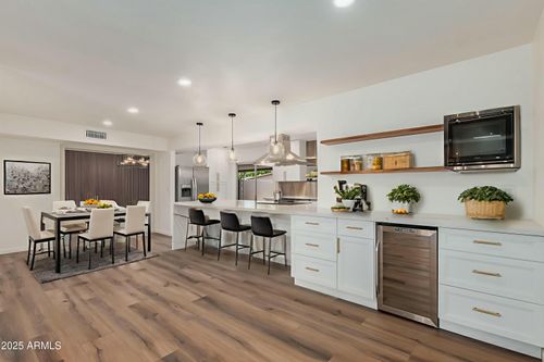 10554 W Granada Dr, Sun City, AZ, 85373-1934 | Card Image