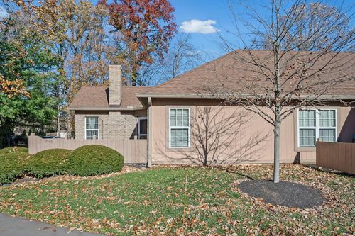 2546 Timberside Dr, Columbus, OH, 43235-3927 | Card Image