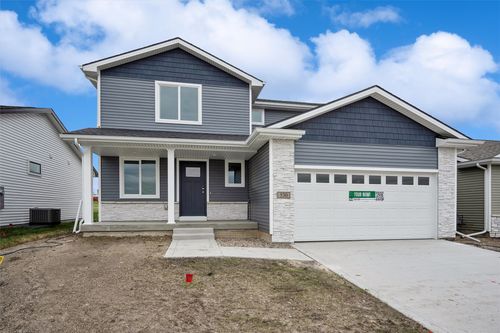 530 Nw Rockwood Ln, Grimes, IA, 50111 | Card Image
