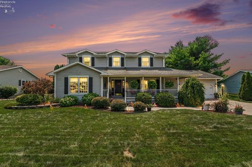1040 Monroe Street, Bellevue, OH, 44811 | Card Image
