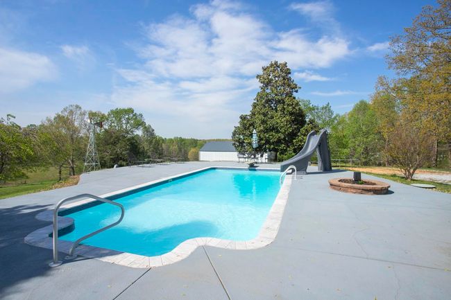 1043 Shelton Rd, House other with 4 bedrooms, 4 bathrooms and 2 parking in Charlotte TN | Image 52