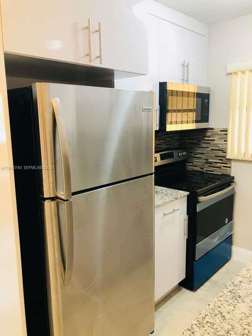 apt-23-2615 Polk St, Hollywood, FL, 33020-4843 | Card Image