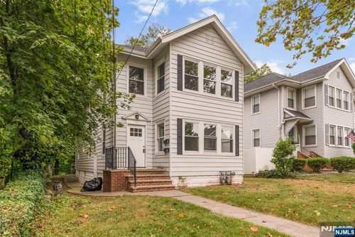 402 Morse Ave, Ridgefield, NJ, 07657-2536 | Card Image