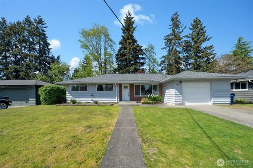 1005 9th St Ne, Auburn, WA, 98002-4131 | Card Image