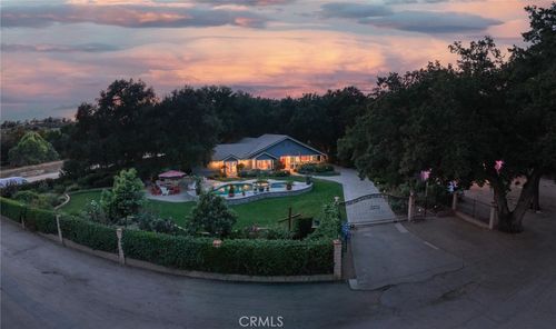 24713 Choke Cherry Ln, Newhall, CA, 91321-1930 | Card Image