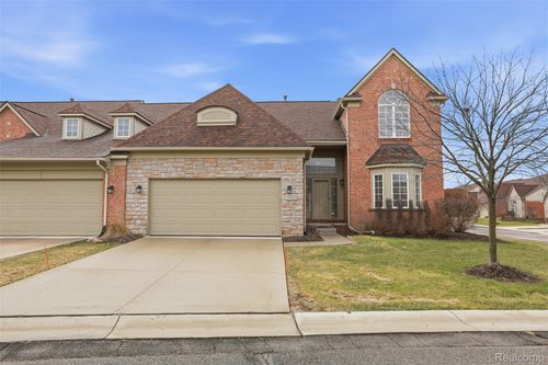 37225 Berkleigh Ct, Farmington Hills, MI, 48331-3787 | Card Image
