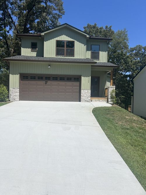 539 Tree Top Ln, Hixson, TN, 37343-4264 | Card Image