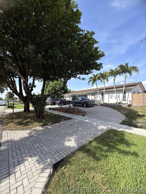 501 Nw 98th Avenue, Pembroke Pines, FL, 33024 | Card Image