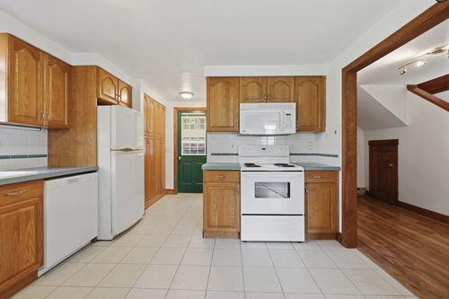 2-21 Janet Cir, Shrewsbury, MA, 01545-5962 | Card Image