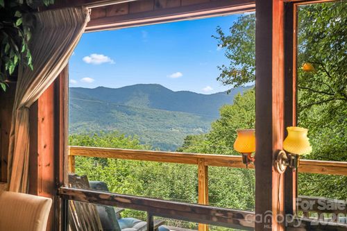 48 Easy St, Waynesville, NC, 28786-8041 | Card Image