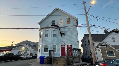 1-fl-10 Saint Mary St, West Warwick, RI, 02893-4815 | Card Image