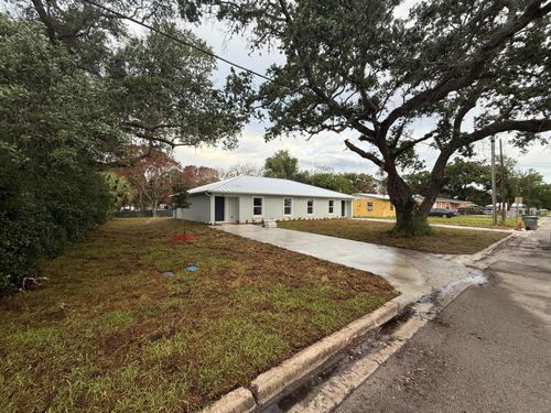 311 N 16th Street, Fort Pierce, FL, 34950 | Card Image