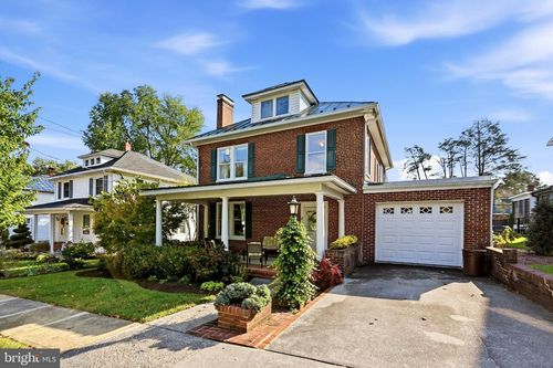 411 W Cecil St, Winchester, VA, 22601-3705 | Card Image