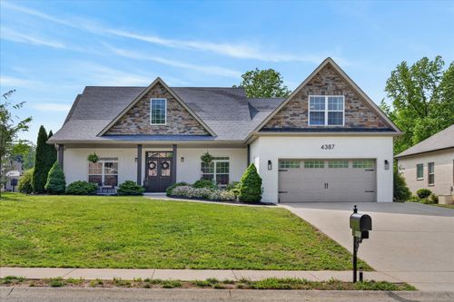 4387 Memory Ln, Adams, TN, 37010-9502 | Card Image