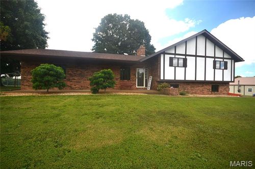 2606 Imbs Station Rd, Millstadt, IL, 62260-3218 | Card Image