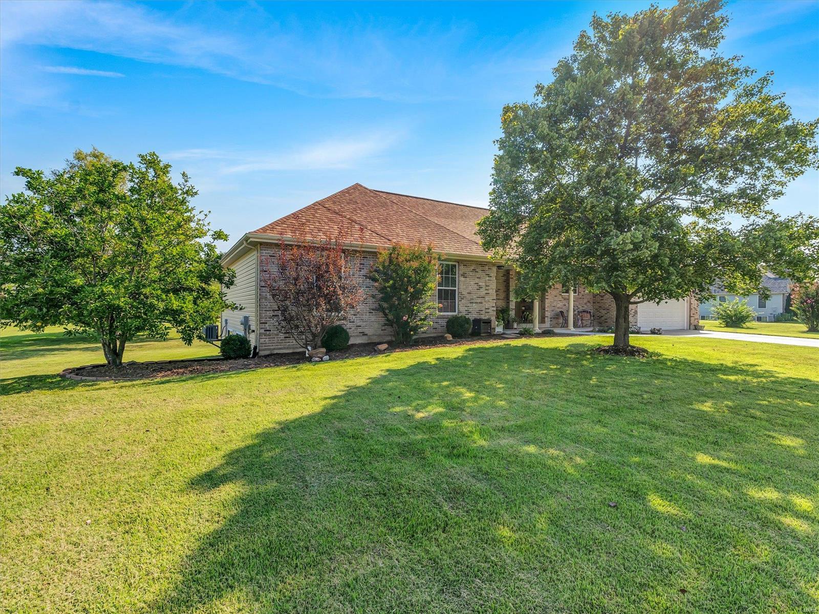 Eastland Oaks Dr, Washington, MO 63090