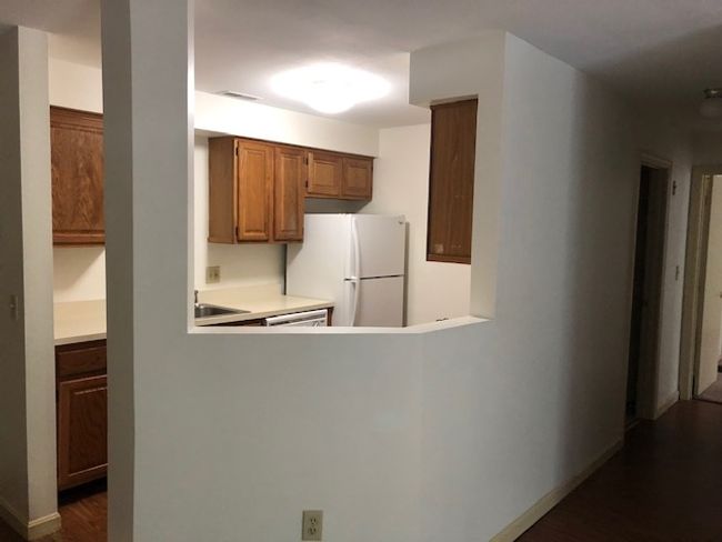 APT-206 - 7 Railroad Ave, Condo with 2 bedrooms, 1 bathrooms and null parking in Derry NH | Image 14