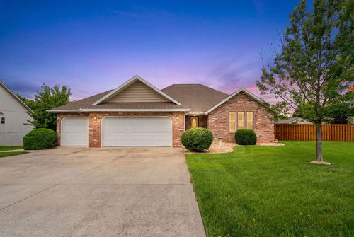 106 Southview Dr, Branson, MO, 65616-7392 | Card Image