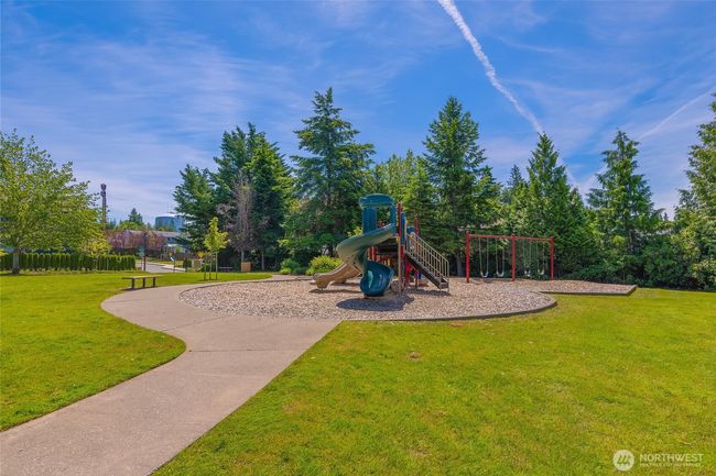 1326 226th Court Se, House other with 4 bedrooms, 3 bathrooms and 2 parking in Sammamish WA | Image 35