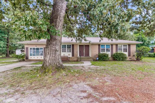 223 Dandridge Rd, Walterboro, SC, 29488-2621 | Card Image