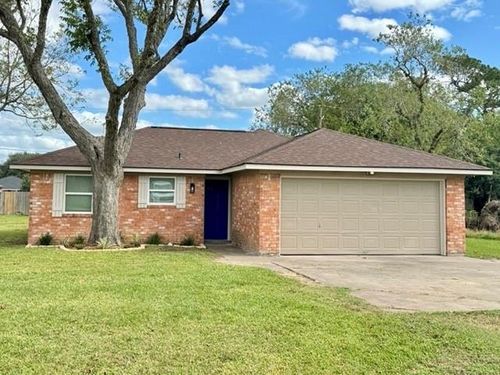 108 Draeger Dr, West Columbia, TX, 77486-2620 | Card Image