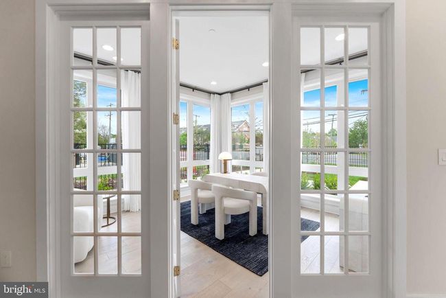 1632 Chain Bridge Rd, Townhouse with 4 bedrooms, 5 bathrooms and null parking in MCLEAN VA | Image 7