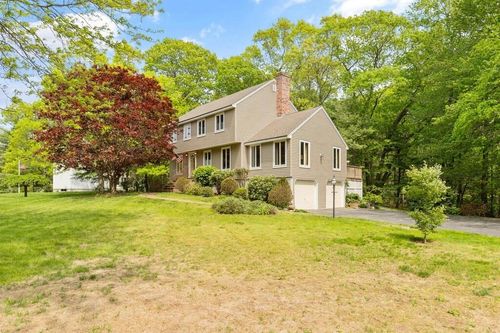 26 Appaloosa Ln, Hamilton, MA, 01982 | Card Image