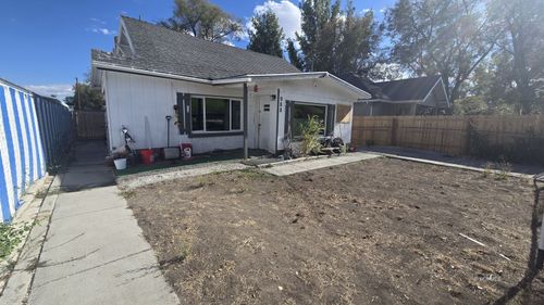 988 College Ave, Elko, NV, 89801-3420 | Card Image