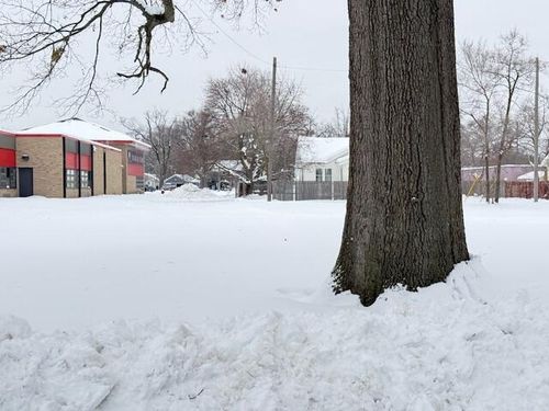 1062 Kampenga Ave, Muskegon, MI, 49442-5213 | Card Image