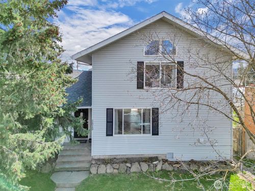 2819 W Olympic Ave, Spokane, WA, 99205-5829 | Card Image