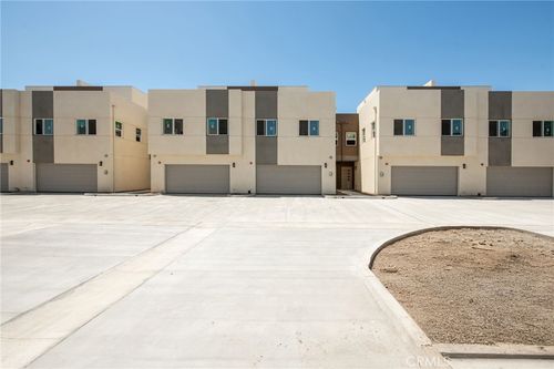 4-1018 W 223rd St, Torrance, CA, 90502-2247 | Card Image