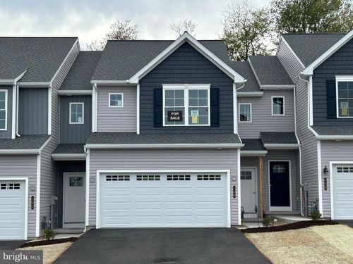 130 Magnolia Dr, MIDDLETOWN, PA, 17057-2361 | Card Image