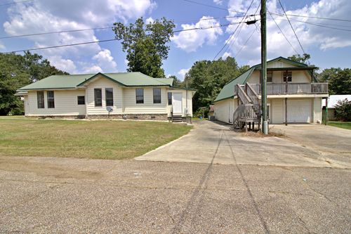 207 S 2nd St., Lumberton, MS, 39455 | Card Image