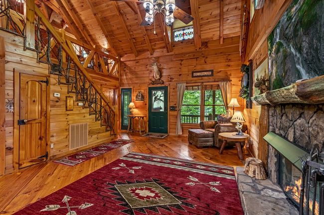 143 Kaely Dr, Home with 3 bedrooms, 3 bathrooms and null parking in Mineral Bluff GA | Image 13
