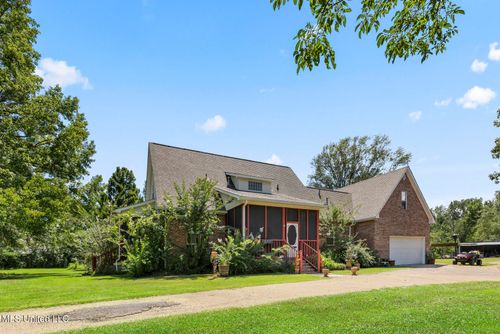 1313 Ranger Rd, Raymond, MS, 39154-8784 | Card Image