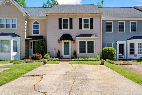 573 Salem Woods Dr Se, Marietta, GA, 30067-7161 | Card Image