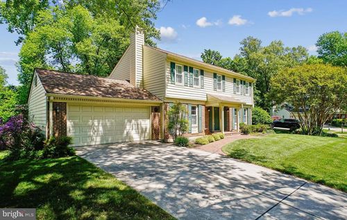 5303 Dunleigh Ct, BURKE, VA, 22015-1616 | Card Image
