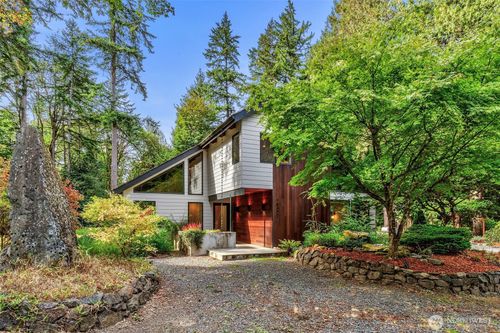 16455 Agate Point Rd Ne, Bainbridge Island, WA, 98110-1034 | Card Image