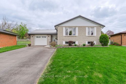 6 Richardson Crt, Lindsay, ON, K9V5W3 | Card Image